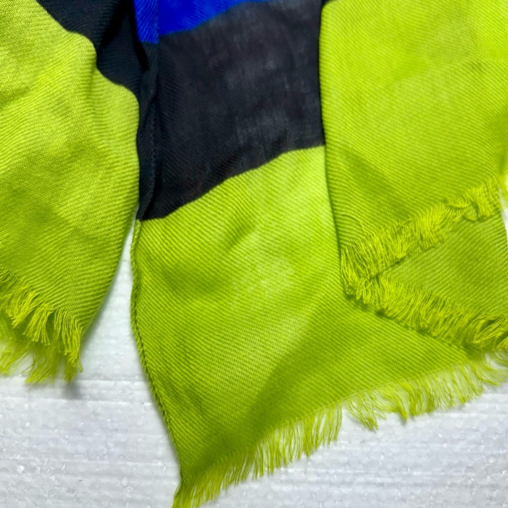 Blue and Green Striped Unisex Banana Republic Scarf Wrap - Picture 3 of 3